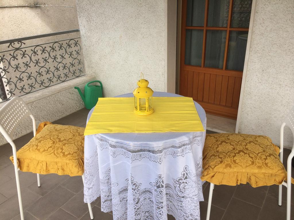 B&B Soleluna Massa Fiscaglia 外观 照片
